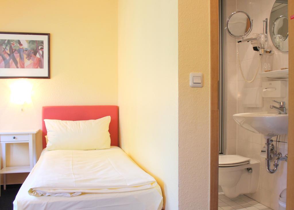Hotel Eden - Am Hofgarten Бонн Экстерьер фото
