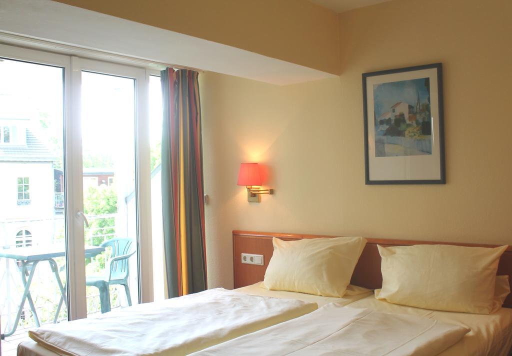 Hotel Eden - Am Hofgarten Бонн Экстерьер фото