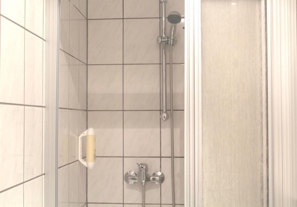 Hotel Eden - Am Hofgarten Бонн Экстерьер фото